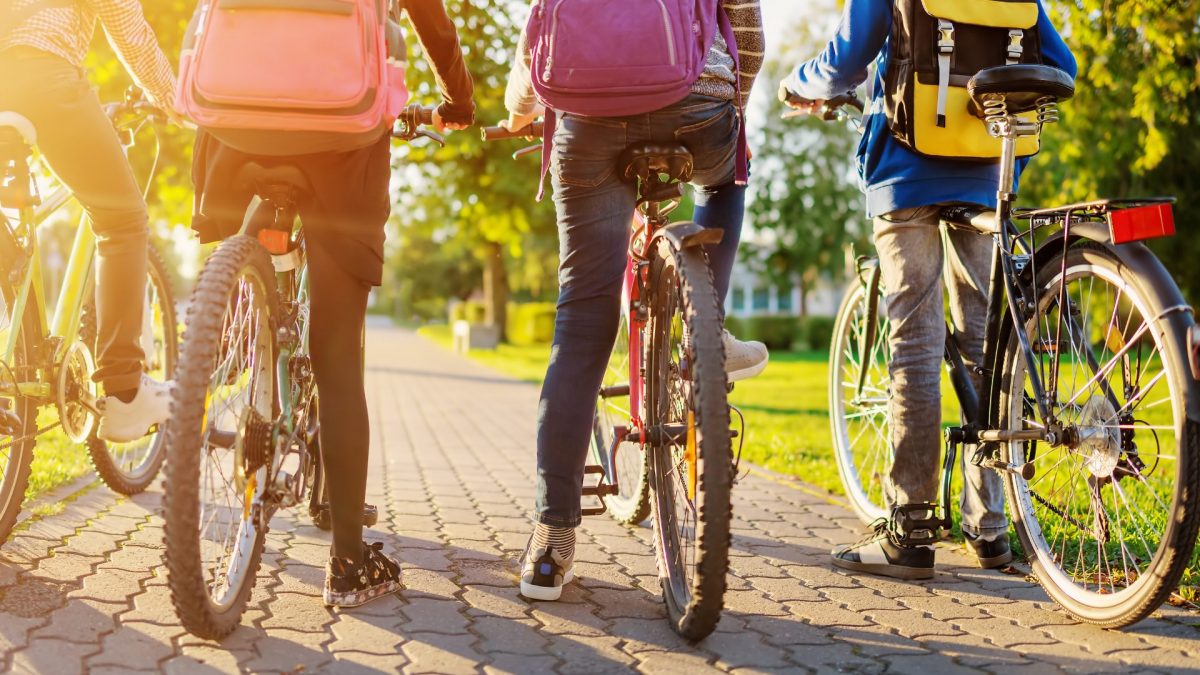 Jederzeit-gut-sichtbar-auf-dem-Schulweg.