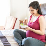 Ernährung: Darf man in der Schwangerschaft scharf essen?
