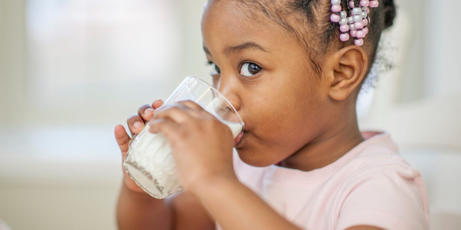 Milchalternative: Welche Milch ist am gesündesten für Kinder?