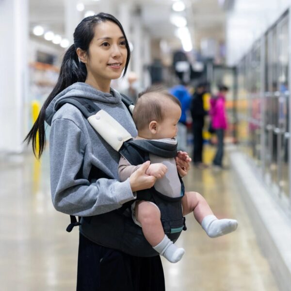 Babytrage für Neugeborene Sicherer Halt und Nähe ab dem ersten Tag