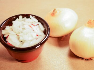 Zwiebel im Kinderzimmer bei Husten Natürliche Hilfe für kleine Atemwege