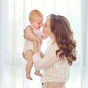 Ab wann können Babys sich selbst regulieren Selbstregulation in den ersten Monaten