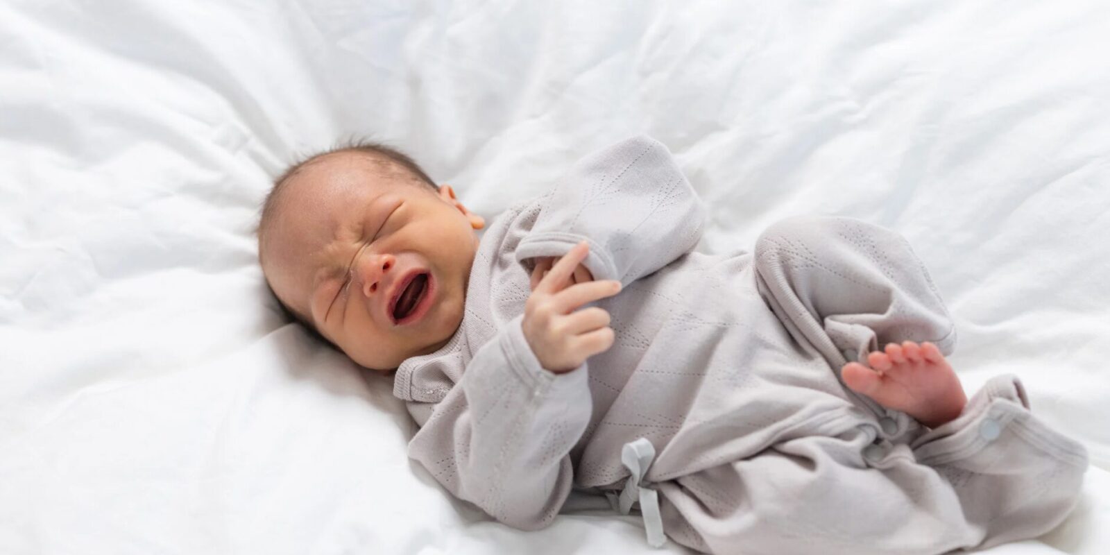 Baby wacht auf und schreit wie am Spieß Nachtschreck bei Kindern